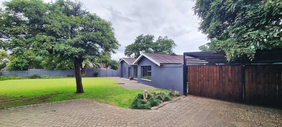 5 Bedroom Property for Sale in Bayswater Free State